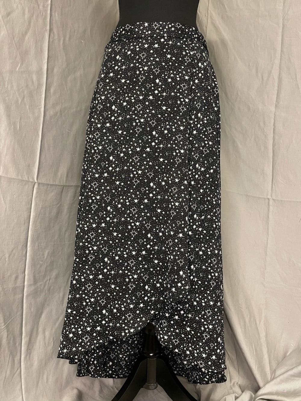 Le Lis Black Celestial Maxi Skirt with White Star Print
